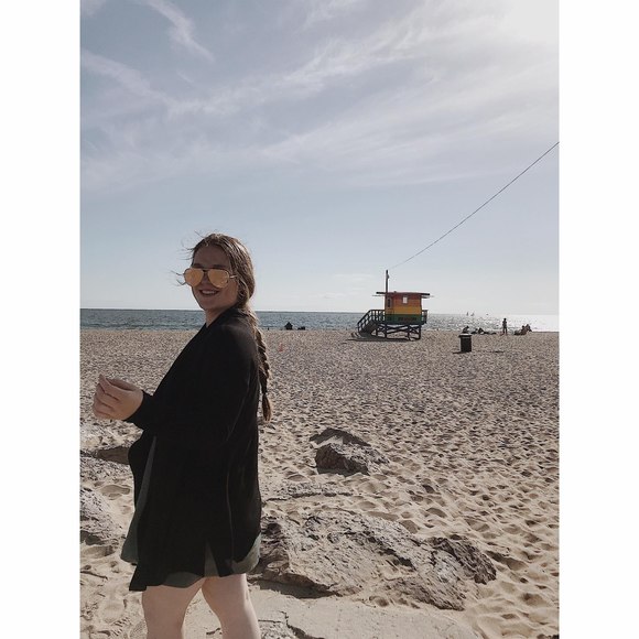 Meet your Posher, Catherine - Picture 1 of 1